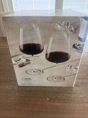 Cheers and Co Wine Glasses - Set of 4
